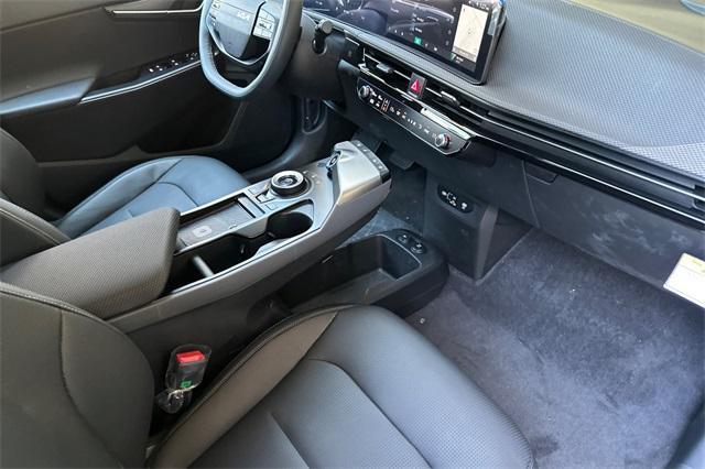 Photo of 2025 Wolf Gray Kia EV6
