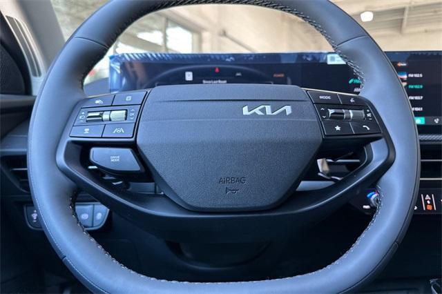 Photo of 2025 Wolf Gray Kia EV6