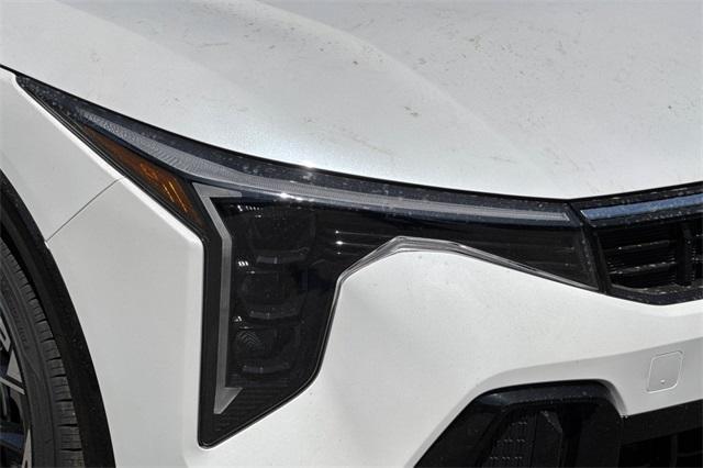 Photo of 2025 Snow White Pearl Kia K4
