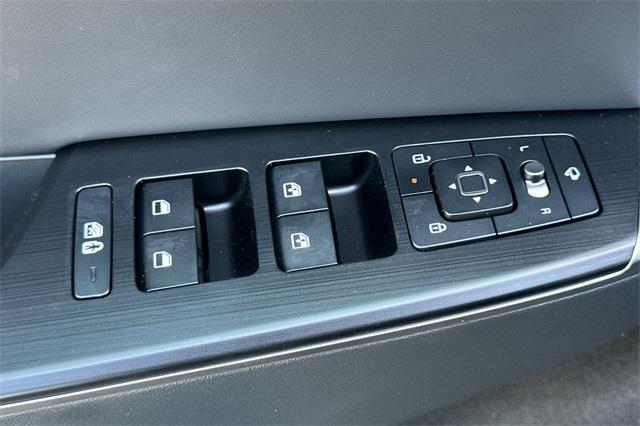 Photo of 2025 Metal Kia EV6