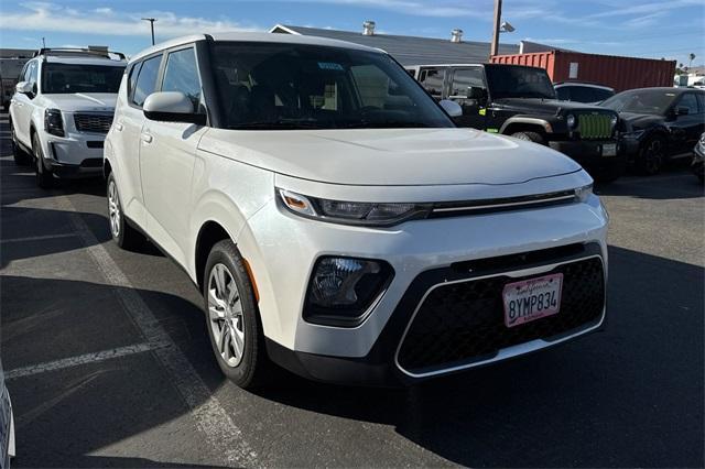 Photo of 2022 Snow White Pearl Kia Soul