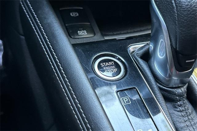 Photo of 2022 Boulder Gray Pearl Nissan Kicks