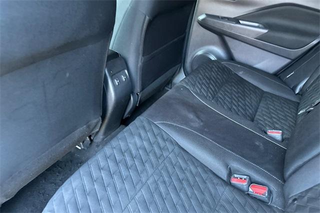 Photo of 2022 Boulder Gray Pearl Nissan Kicks
