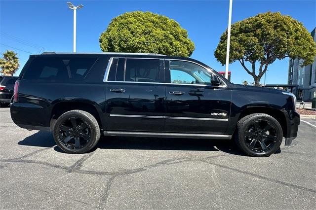 Photo of 2018 Onyx Black GMC Yukon XL