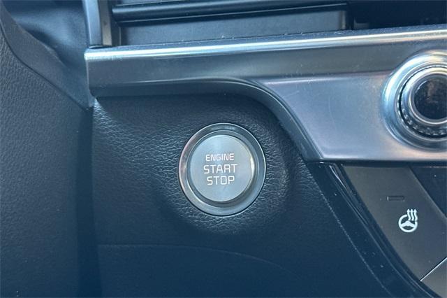 Photo of 2023 Ebony Black Kia Telluride