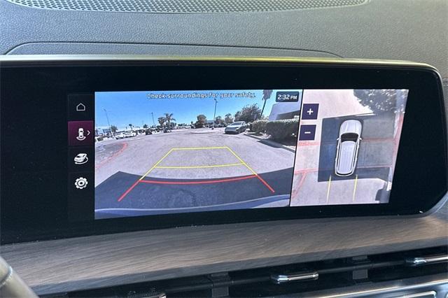Photo of 2023 Ebony Black Kia Telluride