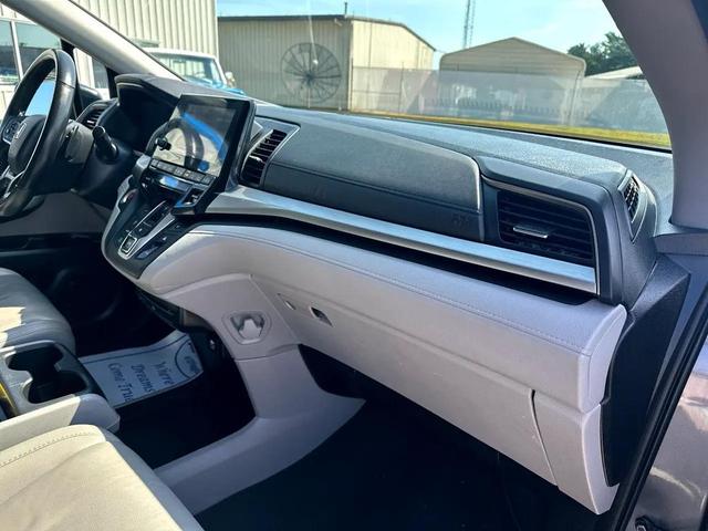 Photo of 2020 GRAY Honda Odyssey