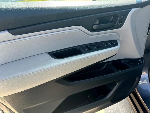 Photo of 2020 GRAY Honda Odyssey