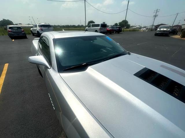 Photo of 2015 Silver Ice Metallic Chevrolet Camaro