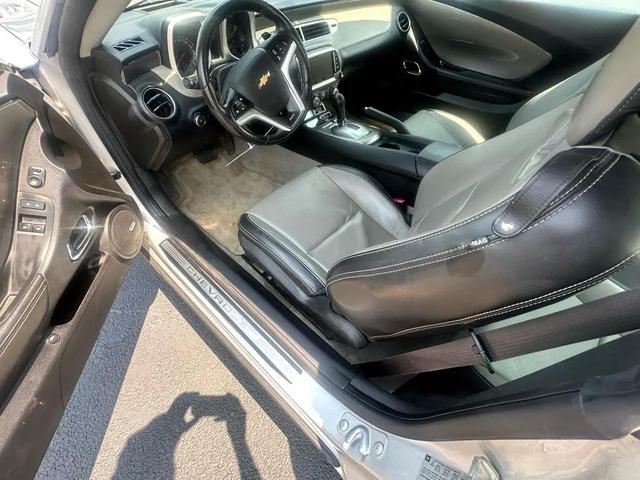 Photo of 2015 Silver Ice Metallic Chevrolet Camaro