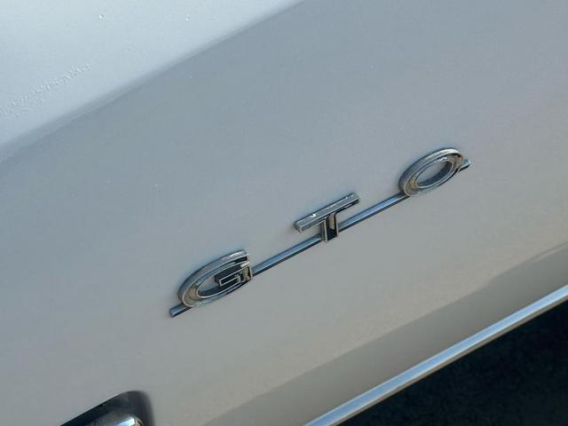 Photo of 1966 White Pontiac GTO
