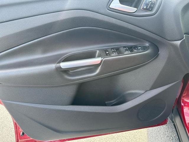 Photo of 2016 Ruby Red Metallic Tinted Clearcoat Ford Escape
