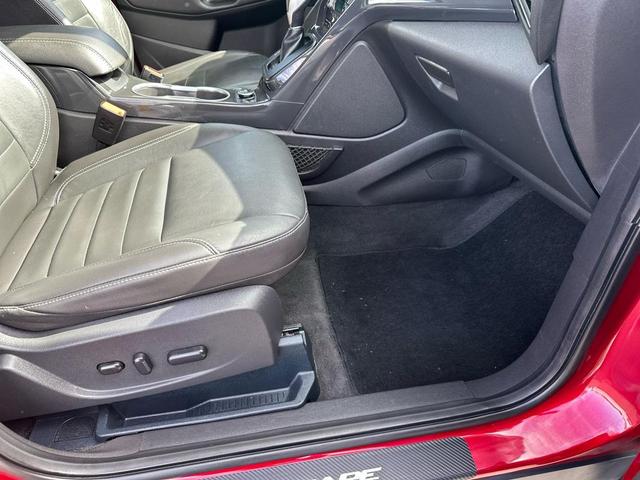 Photo of 2016 Ruby Red Metallic Tinted Clearcoat Ford Escape
