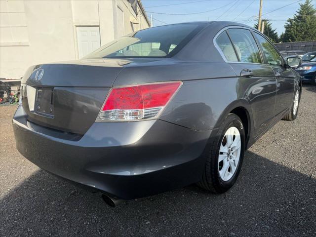 Photo of 2008 Polished Metal Metallic Honda Accord