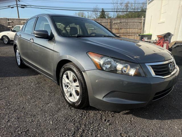 Photo of 2008 Polished Metal Metallic Honda Accord