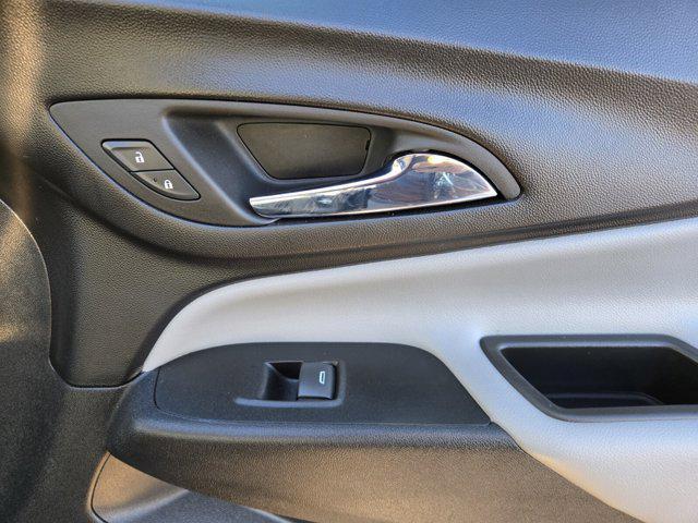 Photo of 2022 Iron Gray Metallic Chevrolet Equinox