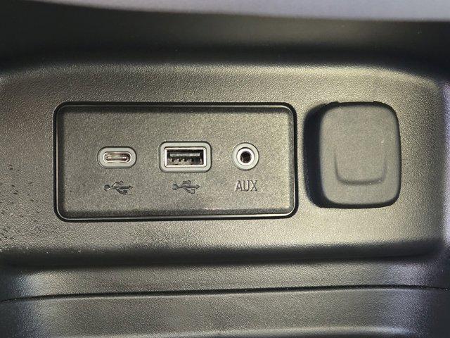 Photo of 2022 Iron Gray Metallic Chevrolet Equinox