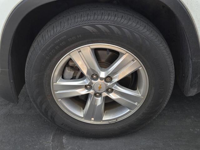 Photo of 2018 Summit White Chevrolet Trax