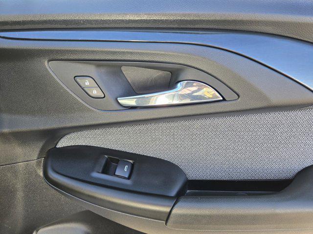 Photo of 2022 Summit White Chevrolet Trailblazer
