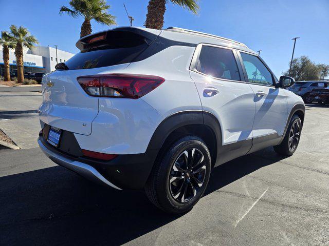 Photo of 2022 Summit White Chevrolet Trailblazer