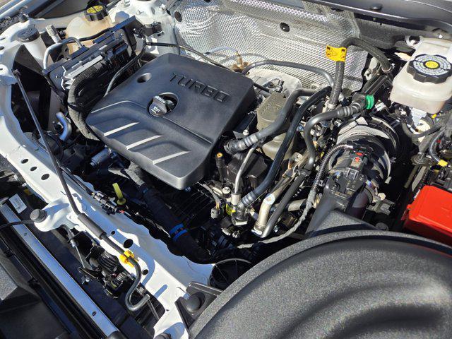 Photo of 2022 Summit White Chevrolet Trailblazer