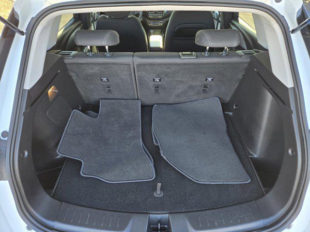 Photo of 2022 Summit White Chevrolet Trailblazer