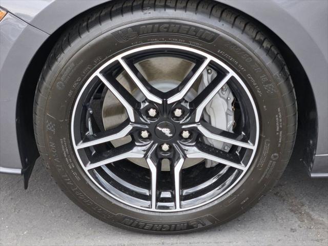 Photo of 2023 Gray Metallic Ford Mustang