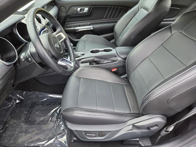Photo of 2023 Gray Metallic Ford Mustang
