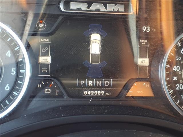 Photo of 2022 Diamond Black Crystal Pearlcoat RAM 1500