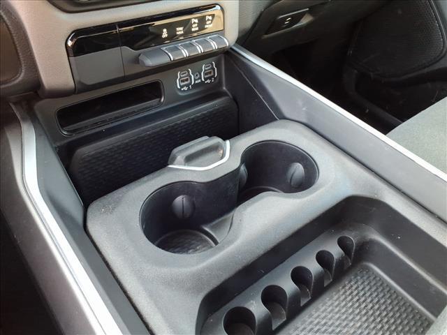 Photo of 2022 Diamond Black Crystal Pearlcoat RAM 1500
