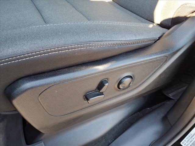 Photo of 2022 Diamond Black Crystal Pearlcoat RAM 1500