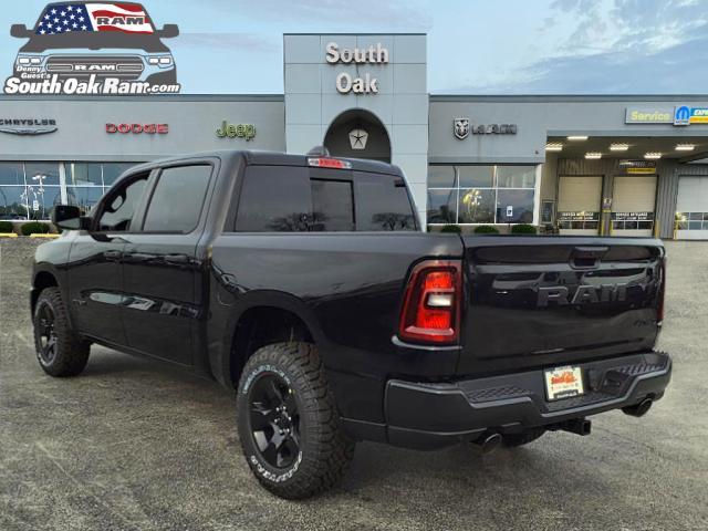 Photo of 2025 Diamond Black Crystal Pearlcoat RAM 1500