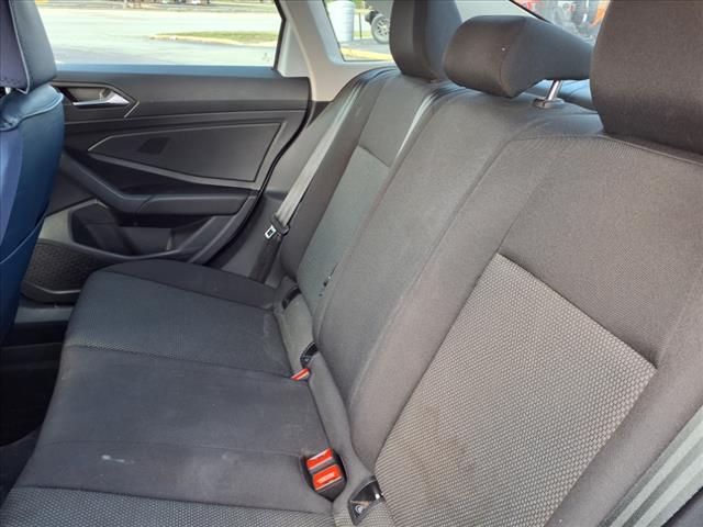 Photo of 2019 Platinum Gray Metallic Volkswagen Jetta