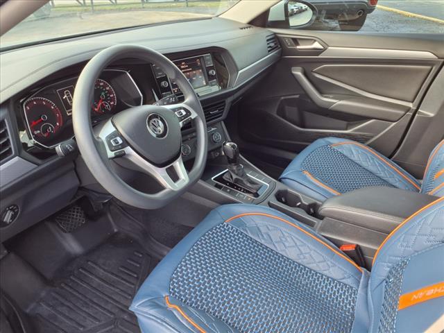 Photo of 2019 Platinum Gray Metallic Volkswagen Jetta
