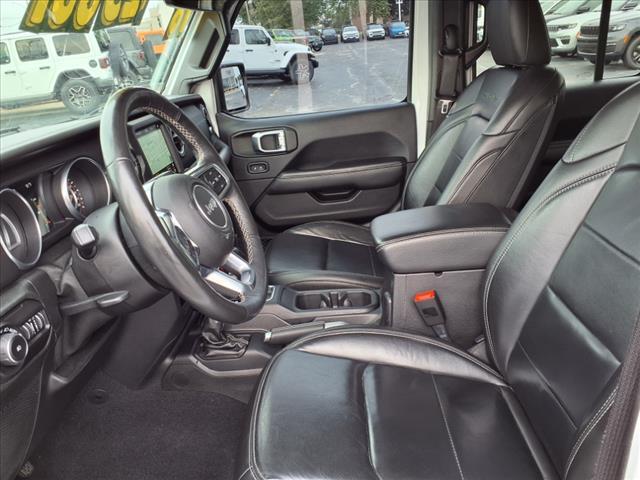 Photo of 2018 Bright White Clearcoat Jeep Wrangler Unlimited
