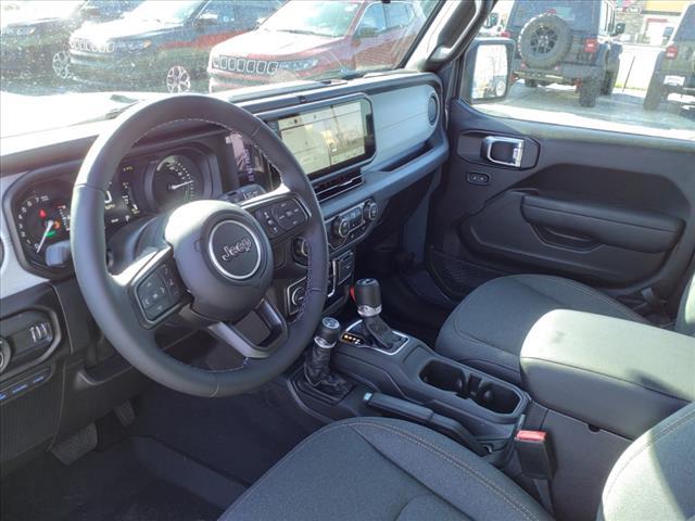 Photo of 2025 Anvil Clearcoat Jeep Wrangler 4xe