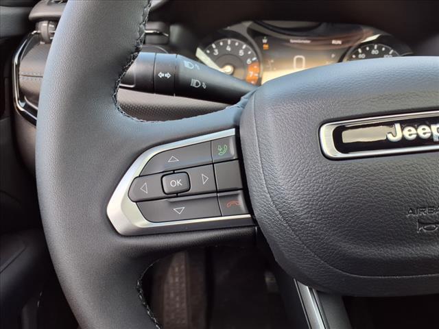 Photo of 2025 Bright White Clearcoat Jeep Compass