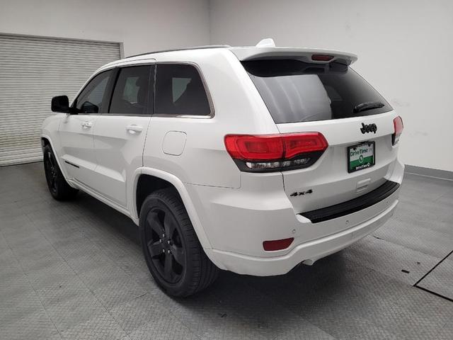 Photo of 2015 Bright White Clearcoat Jeep Grand Cherokee