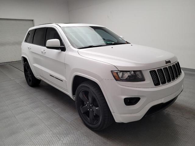 Photo of 2015 Bright White Clearcoat Jeep Grand Cherokee