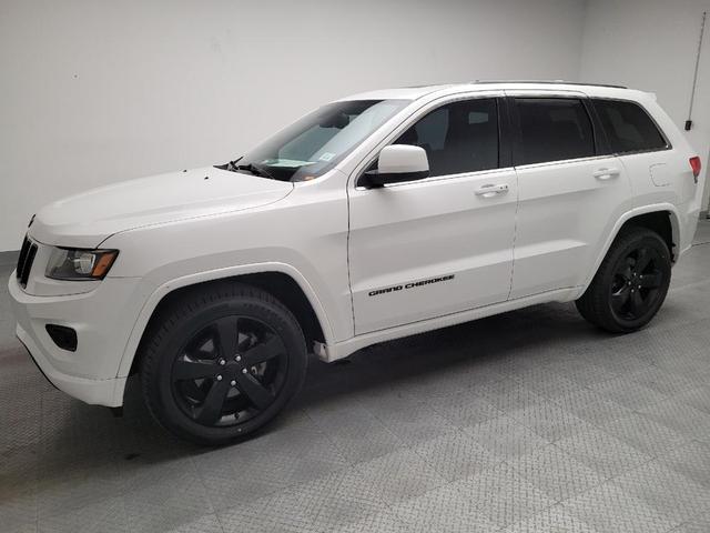 Photo of 2015 Bright White Clearcoat Jeep Grand Cherokee
