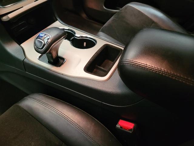 Photo of 2015 Bright White Clearcoat Jeep Grand Cherokee