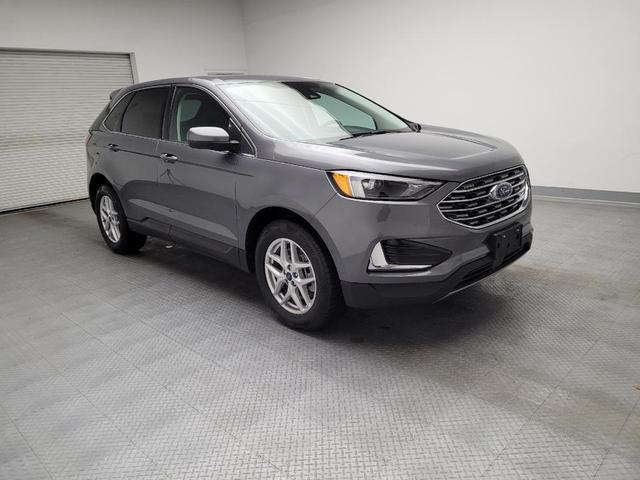 Photo of 2022 Carbonized Gray Metallic Ford Edge