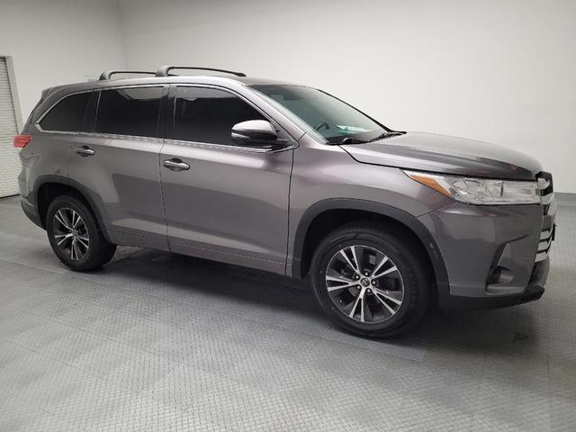 Photo of 2018 Predawn Gray Mica Toyota Highlander