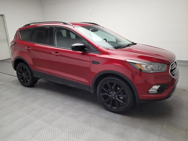 Photo of 2017 Red Ford Escape