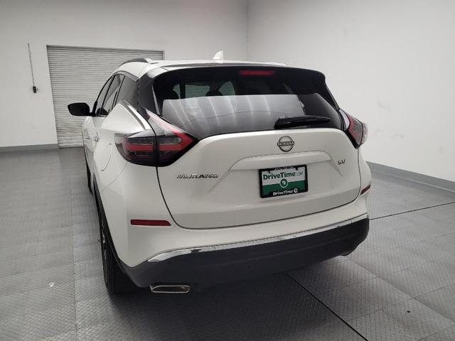Photo of 2023 Pearl White Tricoat Nissan Murano