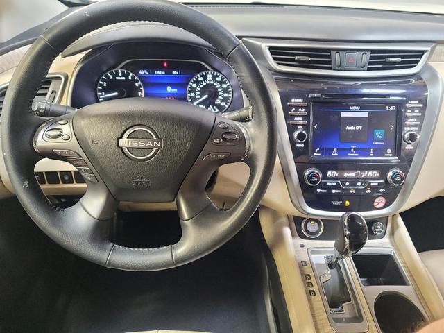 Photo of 2023 Pearl White Tricoat Nissan Murano