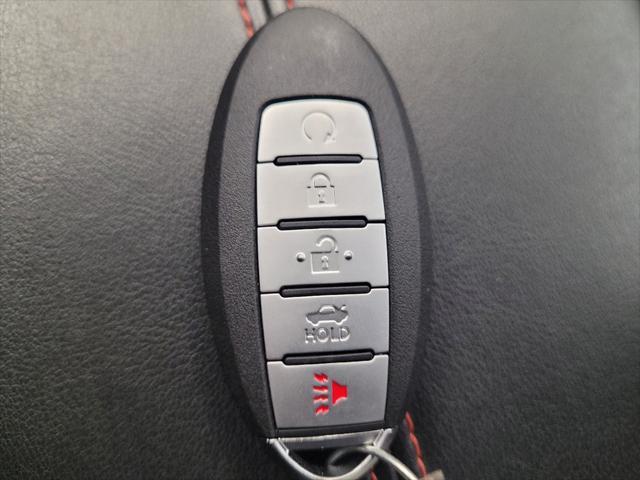 Photo of 2023 Gray Nissan Altima