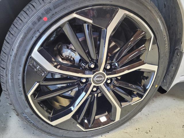 Photo of 2023 Gray Nissan Altima