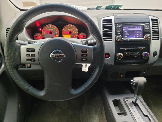 Photo of 2015 Arctic Blue Metallic Nissan Frontier