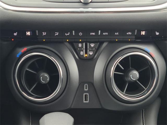 Photo of 2025 Summit White Chevrolet Blazer